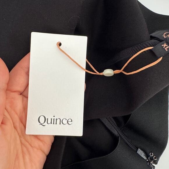 NWT Quince Ultra- Stretch Ponte Pintuck Ankle Pant Black Sz XLP - Picture 12 of 12